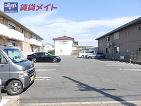 三重県鈴鹿市野町西２丁目（賃貸アパート1LDK・地下2階・53.14㎡） その7