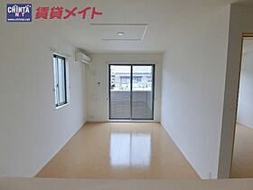 三重県鈴鹿市稲生塩屋２丁目（賃貸アパート1LDK・1階・45.82㎡） その3