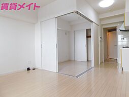 近鉄鈴鹿線 三日市駅 徒歩12分の賃貸マンション 3階1LDKのリビング/ダイニング