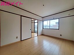 近鉄名古屋線 千代崎駅 徒歩24分の賃貸アパート 2階2Kのリビング/ダイニング