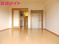 近鉄鈴鹿線 平田町駅 徒歩10分の賃貸マンション 2階1Kのリビング/ダイニング