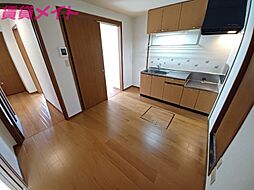 近鉄名古屋線 箕田駅 徒歩4分の賃貸アパート 1階2DKのリビング/ダイニング