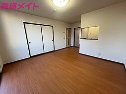 近鉄鈴鹿線 三日市駅 徒歩9分の賃貸アパート 1階2LDKのリビング/ダイニング