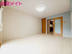 近鉄名古屋線 千代崎駅 徒歩10分の賃貸マンション 1階1Kのリビング/ダイニング