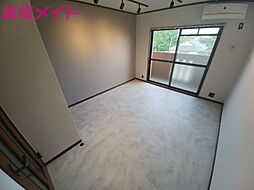 伊勢鉄道 鈴鹿駅 徒歩9分の賃貸マンション 3階1Kのリビング/ダイニング