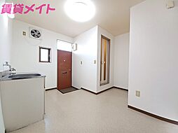 近鉄鈴鹿線 三日市駅 徒歩7分の賃貸アパート 2階ワンルームのリビング/ダイニング