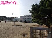 鈴鹿市立若松小学校 1614m