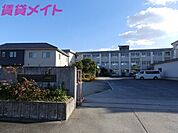 鈴鹿市立清和小学校 883m
