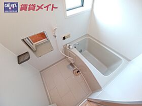 シェーン 101 ｜ 三重県亀山市阿野田町（賃貸アパート2LDK・1階・55.44㎡） その5