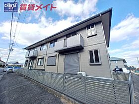 レコルト天神Ａ 102 ｜ 三重県亀山市天神３丁目（賃貸アパート2LDK・1階・61.89㎡） その1