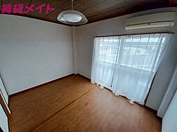 居間