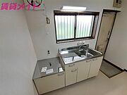 窓があって換気が良いキッチン