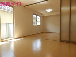 アムールすずか 2階2LDKのリビング/ダイニング