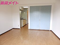 居間