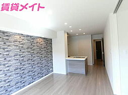 フロイデスプリング 2階1LDKのリビング/ダイニング