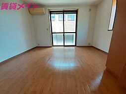 グランディール 1階1Kのリビング/ダイニング