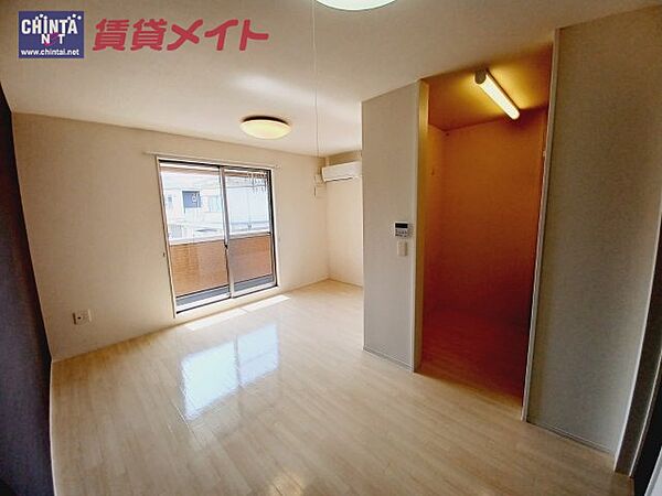 コーポ　サウスC 203｜三重県津市南中央(賃貸アパート1LDK・2階・42.89㎡)の写真 その3