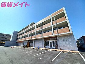 三重県津市江戸橋1丁目（賃貸マンション1R・3階・32.35㎡） その1