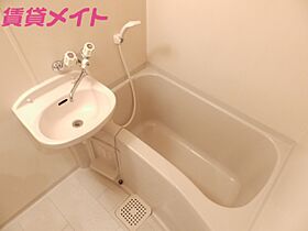 三重県津市栗真町屋町（賃貸マンション1R・3階・19.84㎡） その4