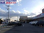ぎゅーとらラブリー津神戸店 602m
