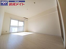 メゾンモンマルトル西古河 4階1Kのリビング/ダイニング