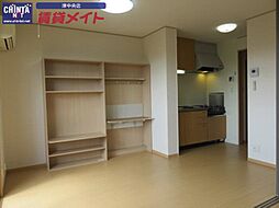 ｓｅａｓｉｄｅ　WEST 2階1DKのリビング/ダイニング