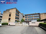 津市立橋北中学校 643m