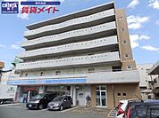 ローソン津新町1丁目店 477m