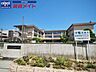 周辺：津市立南立誠小学校 568m