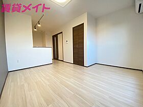 Maisonette land 寺家A  ｜ 三重県鈴鹿市寺家6丁目（賃貸テラスハウス1LDK・1階・46.38㎡） その3