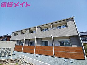 オランジュベール岸岡  ｜ 三重県鈴鹿市岸岡町（賃貸アパート1LDK・2階・41.80㎡） その1