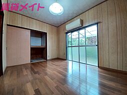 居間