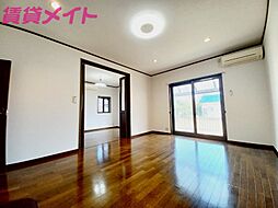 居間