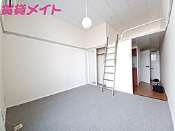 居間