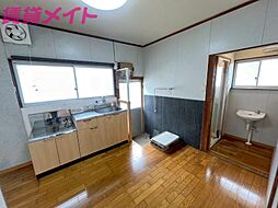 居間