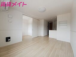 エム　クルール 2階1LDKのリビング/ダイニング