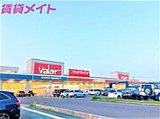 バロー鈴鹿店 829m