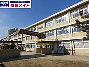 鈴鹿市立河曲小学校 511m