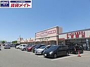 マックスバリュ鈴鹿中央店 65m