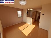 同型参考写真です