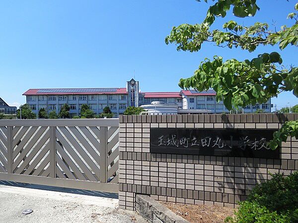 周辺：玉城町立田丸小学校