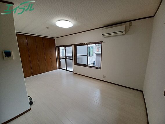 LifeSakuragiII_内装_0