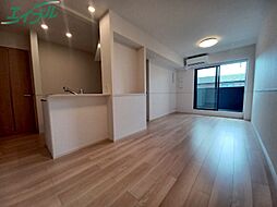 カーサ・アティラン　Ｂ 2階2LDKのリビング/ダイニング