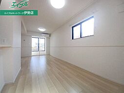 ドミール 1階1LDKのリビング/ダイニング