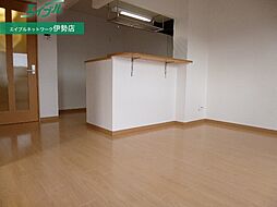 アンジュール小木 4階2LDKのリビング/ダイニング