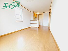 ラルジュ・ジャルダン利平治 203 ｜ 三重県松阪市甚目町（賃貸アパート2LDK・2階・57.22㎡） その3