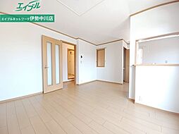 ヴィア・ラッテア　Ａ棟 2階2LDKのリビング/ダイニング