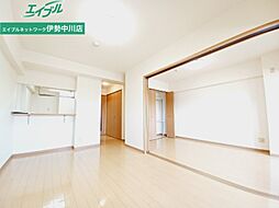 メゾン・ド・ルミエール 6階1LDKのリビング/ダイニング