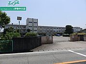 松阪市立嬉野中学校 2708m
