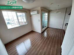 グランベルハウス 2階2LDKのリビング/ダイニング